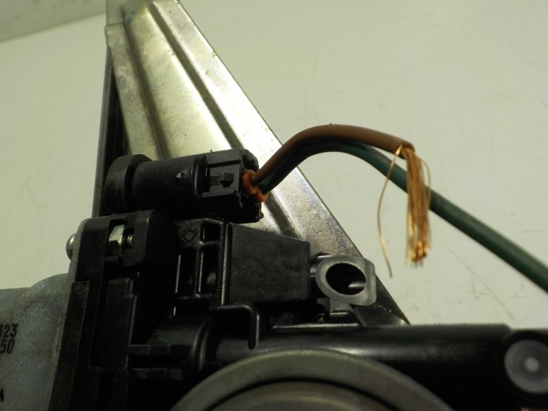 Recambio de elevalunas trasero derecho para mitsubishi space star (a00) 1.2 referencia OEM IAM 5743A224 5713A323 5713A323