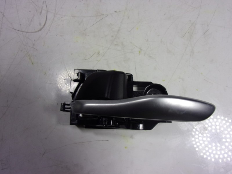 Recambio de maneta interior trasera izquierda para toyota c-hr 132 kw referencia OEM IAM 69206F4010C1  