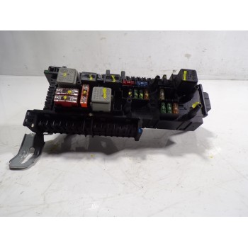 CAJA RELES / FUSIBLES A2129001406 168298 1670660