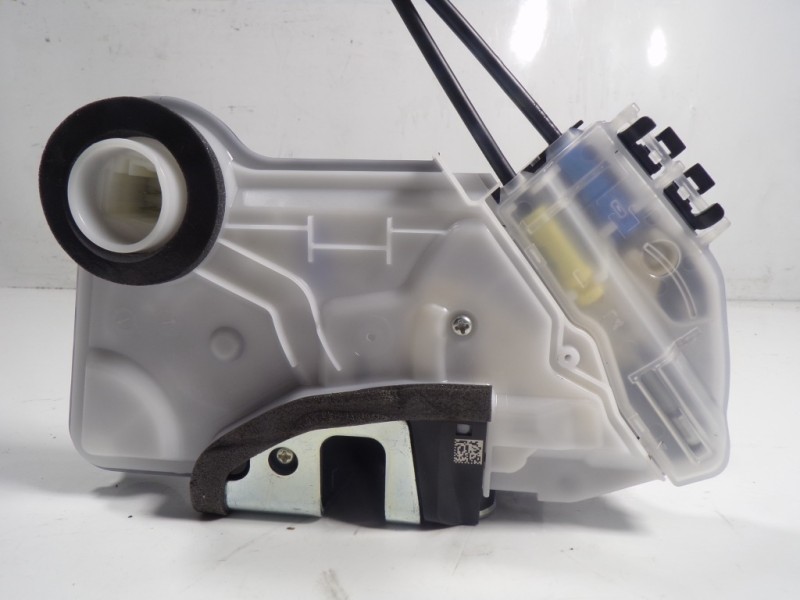 Recambio de cerradura puerta delantera izquierda para toyota rav4 hybrid fwd referencia OEM IAM 6931242090 A801118115 A801118115