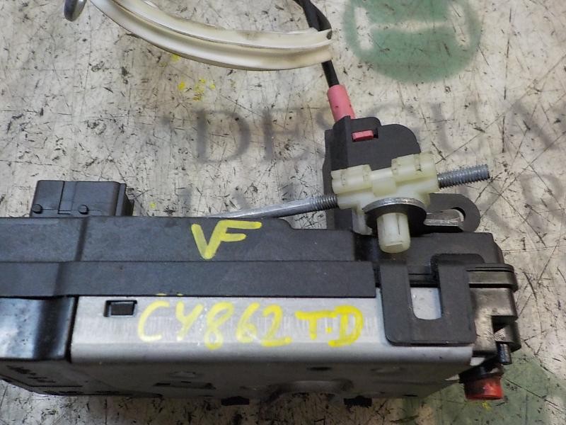 Recambio de cerradura puerta trasera derecha para opel zafira b 1.6 16v cat referencia OEM IAM   