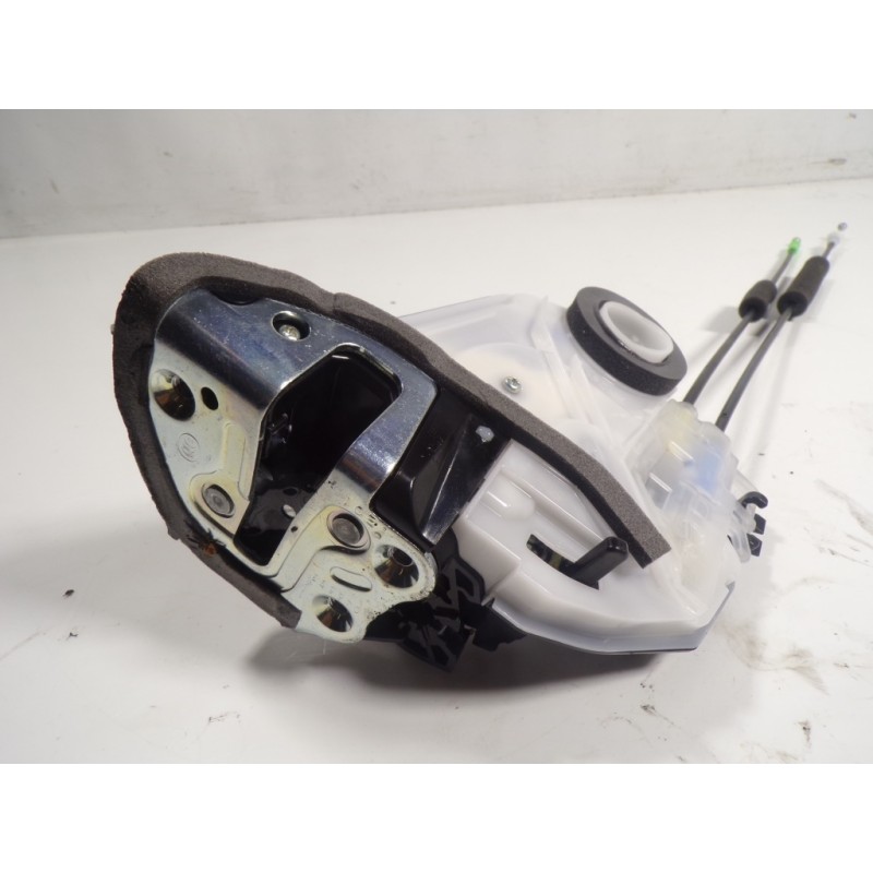 Recambio de cerradura puerta trasera izquierda para toyota rav4 hybrid fwd referencia OEM IAM 6906048060  