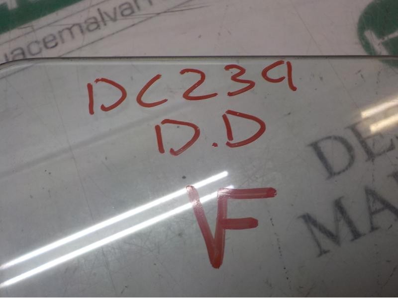 Recambio de cristal puerta delantero derecho para kia sorento 2.5 crdi cat referencia OEM IAM 824213E010  