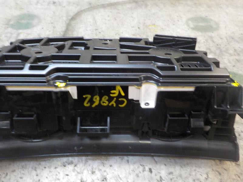 Recambio de cuadro instrumentos para opel zafira b 1.6 16v cat referencia OEM IAM   