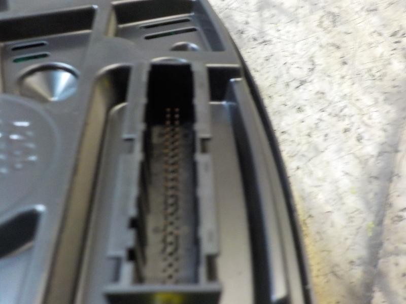 Recambio de cuadro instrumentos para opel zafira b 1.6 16v cat referencia OEM IAM   