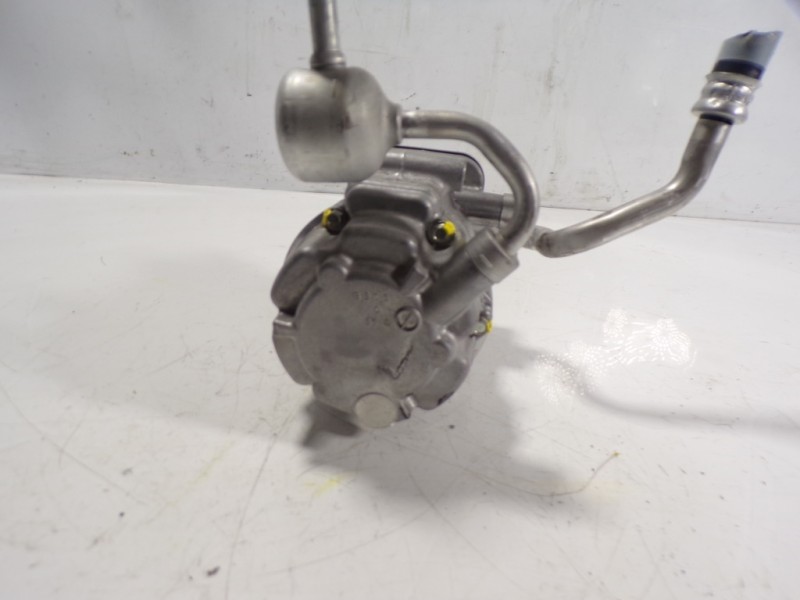 Recambio de compresor aire acondicionado para toyota rav4 hybrid fwd referencia OEM IAM 8837033050 0424001101 0424001101