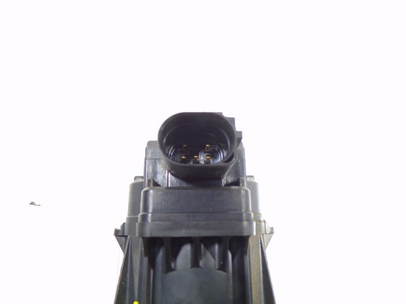 Recambio de valvula egr para opel insignia berlina 2.0 16v cdti referencia OEM IAM 55566052 132800044 