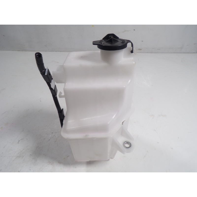 Recambio de deposito expansion para toyota rav4 hybrid fwd referencia OEM IAM 1647025050  