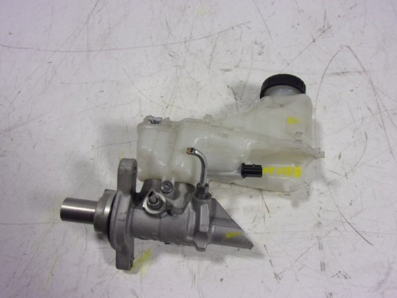 Recambio de bomba freno para renault megane iv berlina 5p 1.3 tce cat referencia OEM IAM 460117706R  