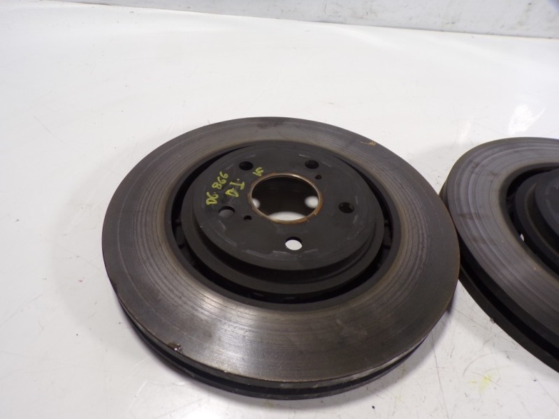 Recambio de disco freno delantero para toyota rav4 hybrid fwd referencia OEM IAM 4351248140  