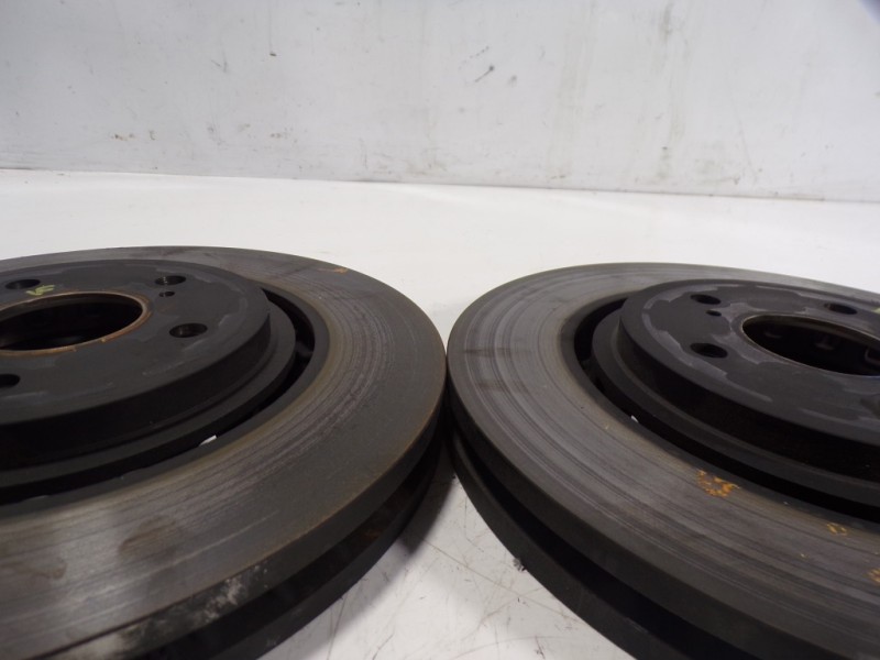 Recambio de disco freno delantero para toyota rav4 hybrid fwd referencia OEM IAM 4351248140  