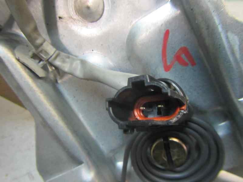 Recambio de elevalunas trasero derecho para kia sorento 2.5 crdi cat referencia OEM IAM 834023E001  