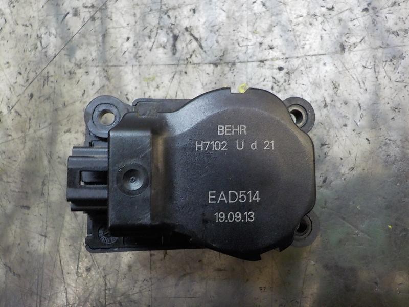 Recambio de motor apertura trampillas climatizador para opel zafira b 1.6 16v cat referencia OEM IAM   