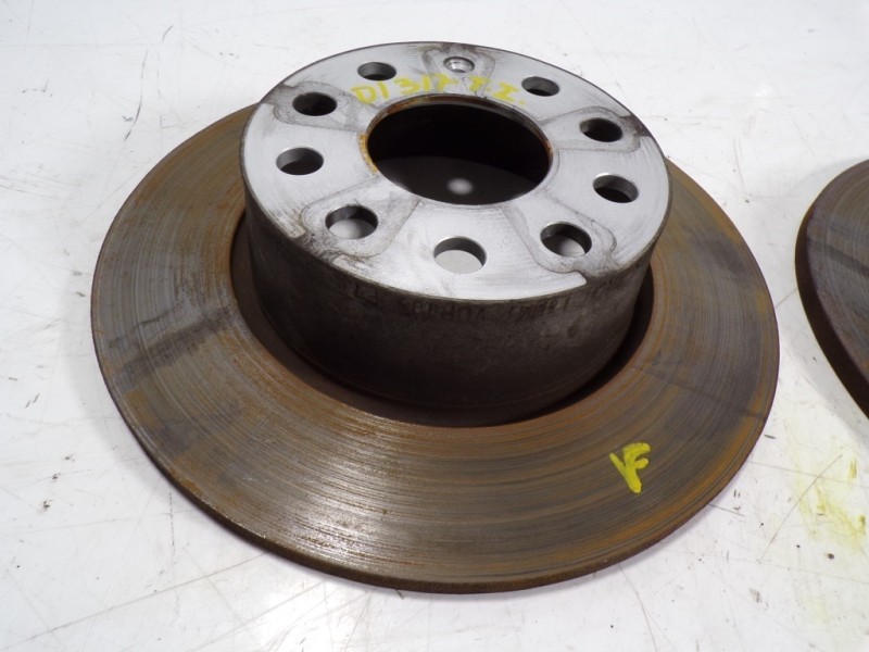 Recambio de disco freno trasero para audi q2 (gab) 30 tfsi advanced referencia OEM IAM 5Q0615601B  