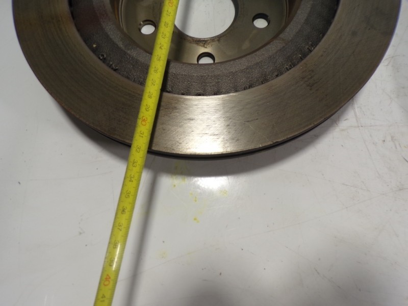 Recambio de disco freno trasero para toyota rav4 hybrid fwd referencia OEM IAM 4243142080  