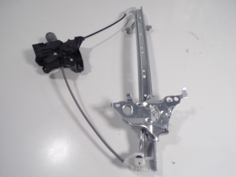 Recambio de elevalunas trasero izquierdo para toyota rav4 hybrid fwd referencia OEM IAM 6980442061 8572042140 0620205531