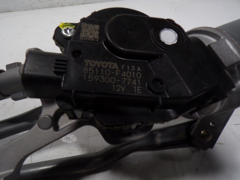Recambio de motor limpia delantero para toyota c-hr 132 kw referencia OEM IAM 85110F4010 85110F4010 1593007741