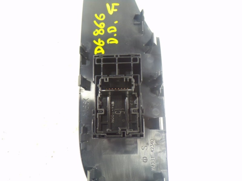 Recambio de mando elevalunas delantero derecho para toyota rav4 hybrid fwd referencia OEM IAM 8481012110 7423142340 