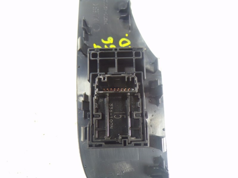 Recambio de mando elevalunas trasero derecho para toyota rav4 hybrid fwd referencia OEM IAM 8481012110 7427142110 