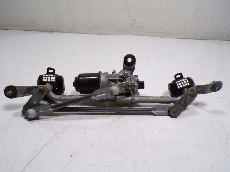 Recambio de motor limpia delantero para mitsubishi space star (a00) 1.2 referencia OEM IAM 8250A493  