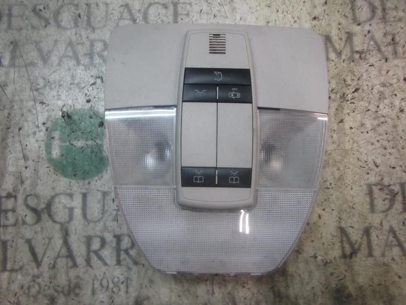 Recambio de piloto interior para mercedes-benz clase b (w245) 200 cdi (245.208) referencia OEM IAM A16982039017H52  