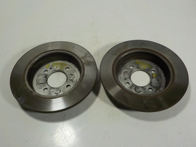 Recambio de disco freno trasero para kia rio (yb) 1.0 tgdi cat referencia OEM IAM 584110U300  