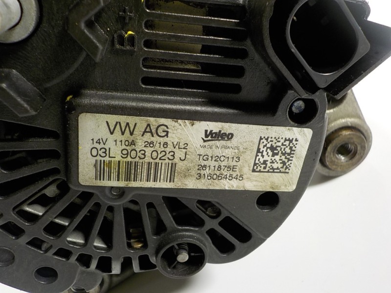 Recambio de alternador para seat leon (5f1) 1.6 tdi referencia OEM IAM 03L903023J 03L903023J TG12C113