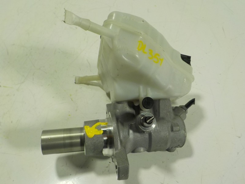 Recambio de bomba freno para mercedes-benz clase glc (w253) 2.0 cgi cat referencia OEM IAM A2134300000  