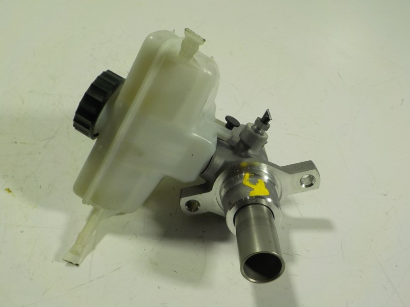 Recambio de bomba freno para mercedes-benz clase glc (w253) 2.0 cgi cat referencia OEM IAM A2134300000  