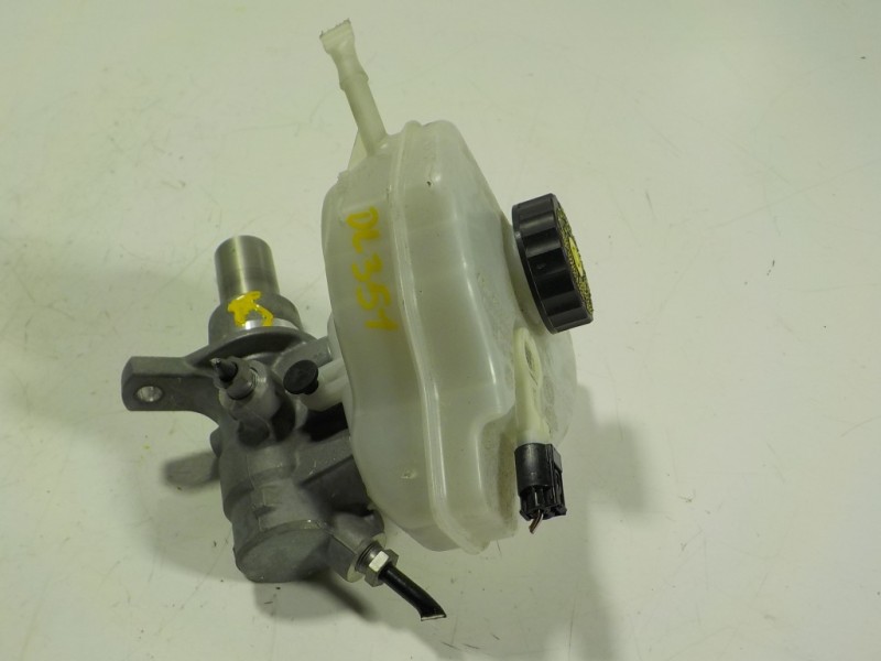 Recambio de bomba freno para mercedes-benz clase glc (w253) 2.0 cgi cat referencia OEM IAM A2134300000  