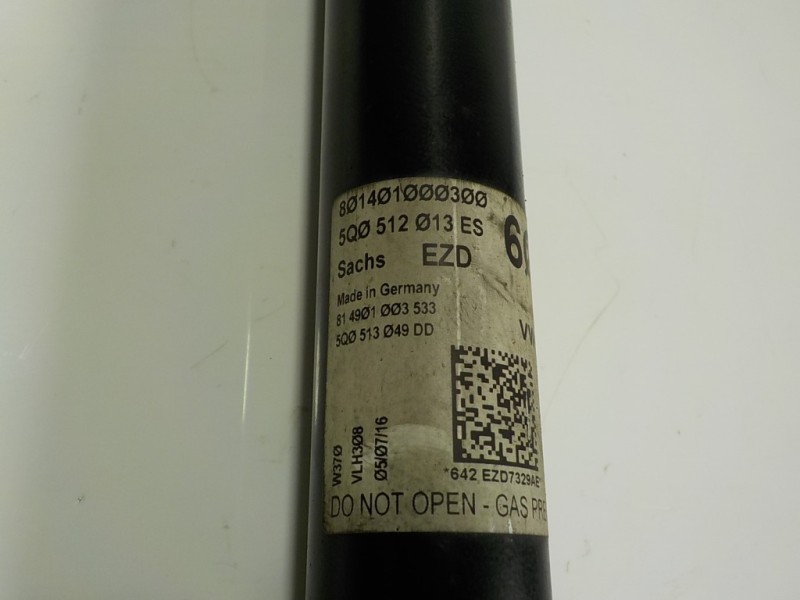 Recambio de amortiguador trasero derecho para seat leon (5f1) 1.6 tdi referencia OEM IAM 5Q0513049DD 5Q0512013ES 