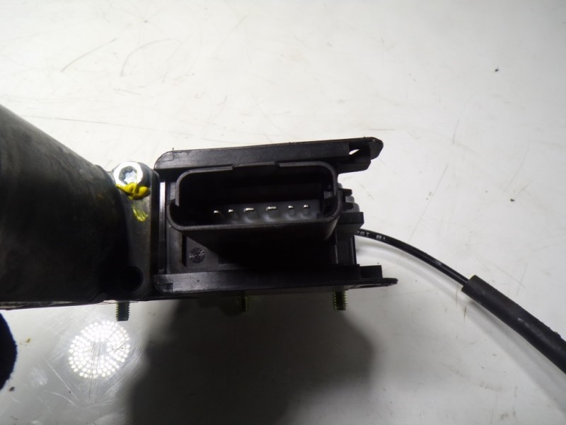 Recambio de elevalunas delantero izquierdo para kia rio (yb) 1.0 tgdi cat referencia OEM IAM 82401H8110 82450H8010 