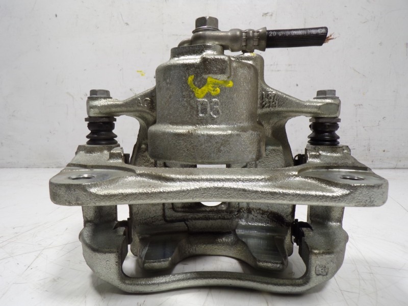 Recambio de pinza freno delantera derecha para toyota c-hr 132 kw referencia OEM IAM 47730F4010  