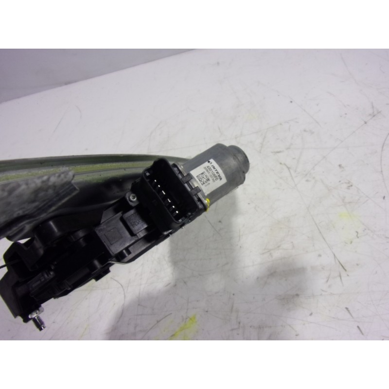 Recambio de elevalunas trasero izquierdo para renault megane iv berlina 5p 1.3 tce cat referencia OEM IAM 827218403R  