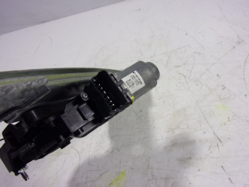 Recambio de elevalunas trasero izquierdo para renault megane iv berlina 5p 1.3 tce cat referencia OEM IAM 827218403R  