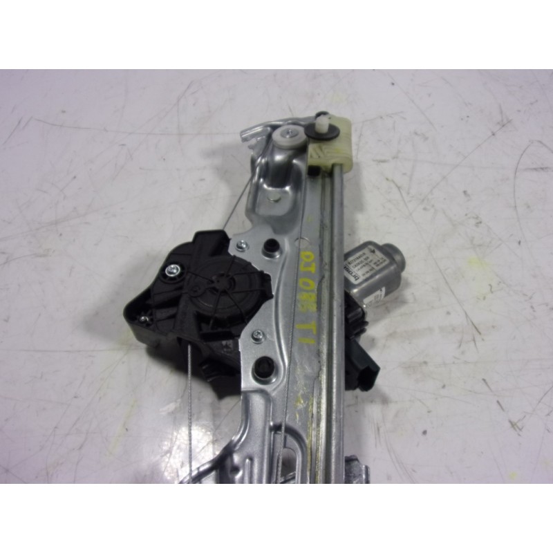 Recambio de elevalunas trasero izquierdo para renault megane iv berlina 5p 1.3 tce cat referencia OEM IAM 827218403R  