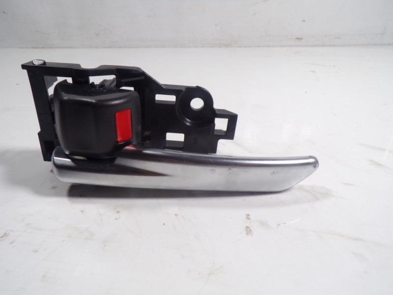 Recambio de maneta interior delantera izquierda para toyota rav4 hybrid fwd referencia OEM IAM 6920633150C0  