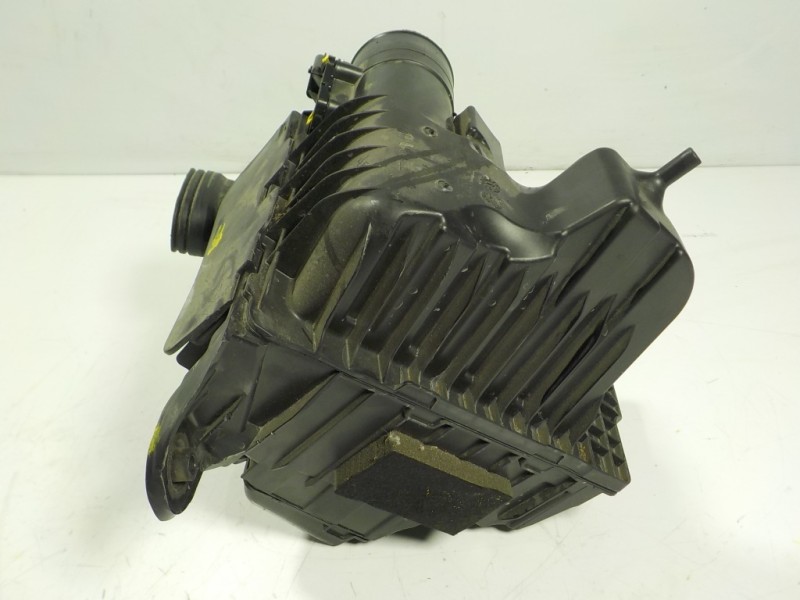 Recambio de filtro aire para renault megane iv berlina 5p 1.3 tce cat referencia OEM IAM 165007121R  