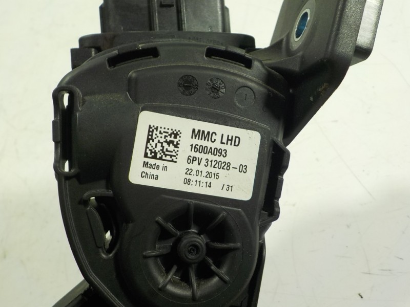 Recambio de potenciometro pedal para mitsubishi space star (a00) 1.2 referencia OEM IAM 1600A093 1600A093 