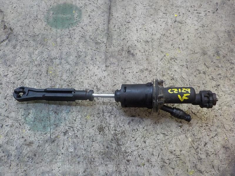 Recambio de bomba embrague para citroën berlingo cuadro 1.6 16v hdi referencia OEM IAM 2182E8  