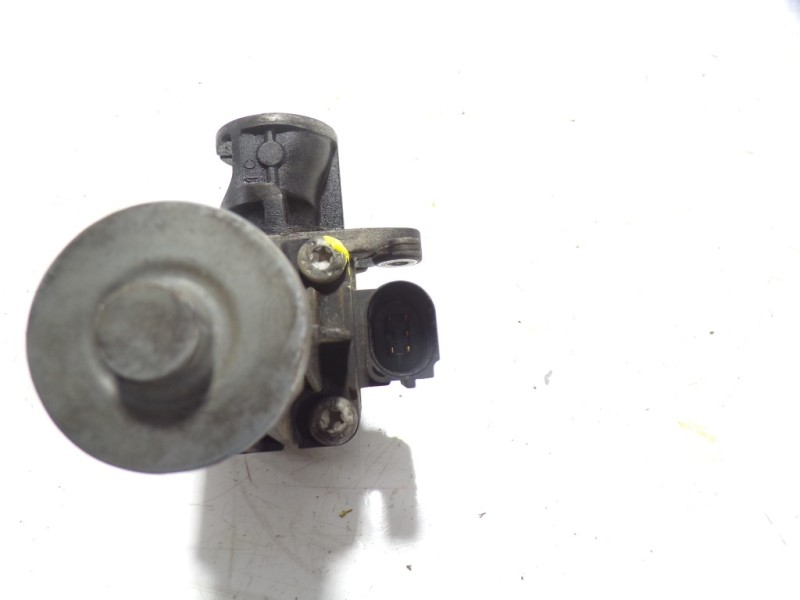 Recambio de valvula egr para opel combo d 1.3 16v cdti referencia OEM IAM 55230929 701599040 