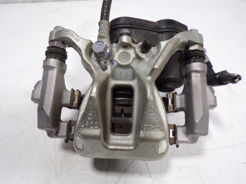 Recambio de pinza freno trasera derecha para toyota c-hr 132 kw referencia OEM IAM 47830F4030  