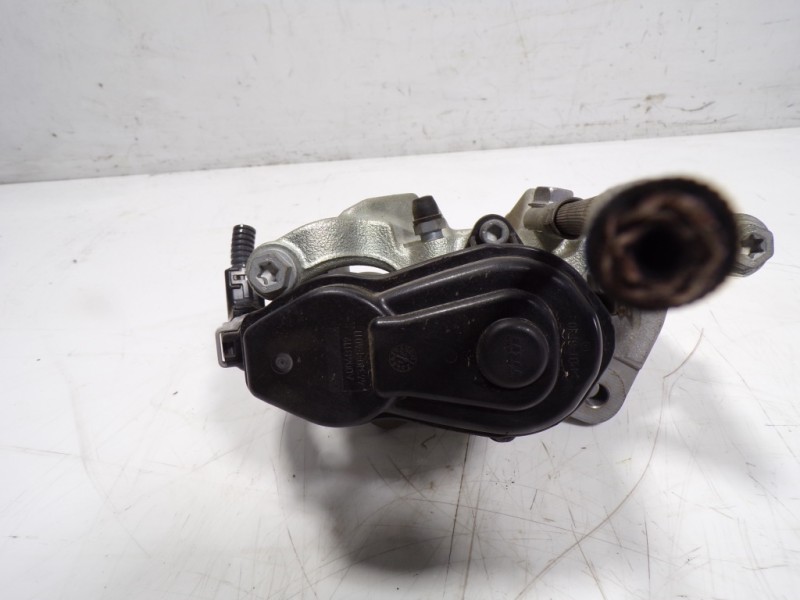 Recambio de pinza freno trasera derecha para toyota c-hr 132 kw referencia OEM IAM 47830F4030  