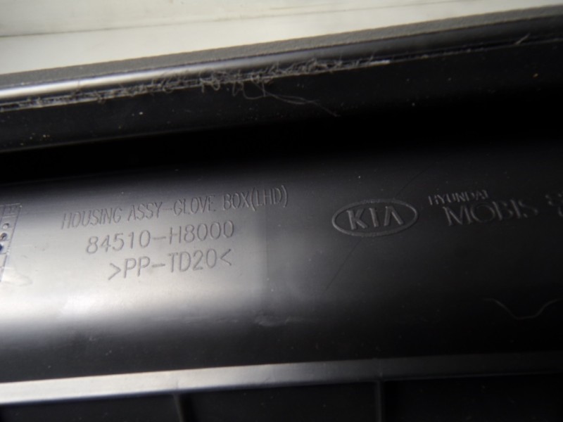 Recambio de guantera para kia rio (yb) 1.0 tgdi cat referencia OEM IAM  84510H8000 