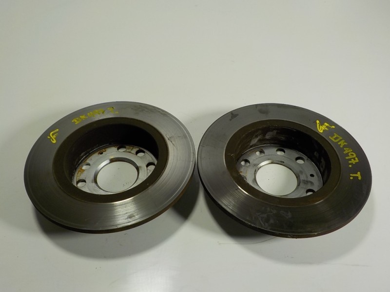 Recambio de disco freno trasero para seat leon (5f1) 1.6 tdi referencia OEM IAM 1K0615601AB  