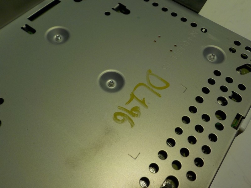 Recambio de sistema audio / radio cd para mitsubishi space star (a00) 1.2 referencia OEM IAM 8701A799XB 8701A538 