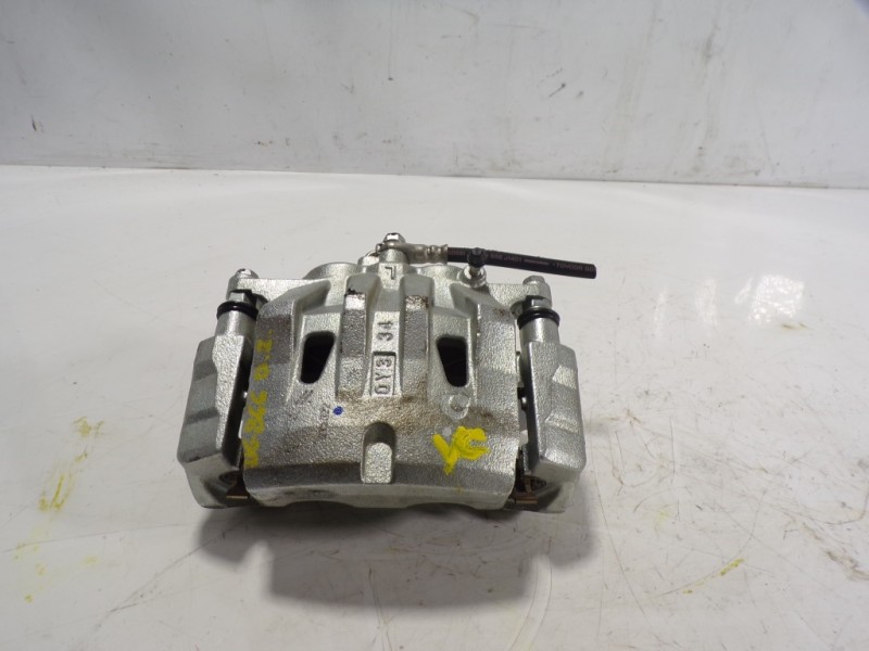 Recambio de pinza freno delantera izquierda para toyota rav4 hybrid fwd referencia OEM IAM 4775042130  