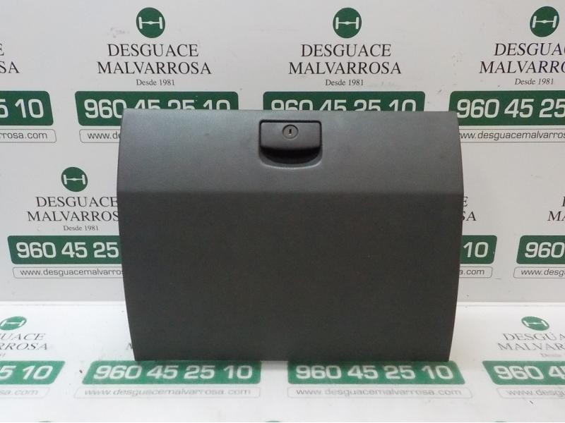 Recambio de guantera para kia sorento 2.5 crdi cat referencia OEM IAM 845103E010GW  