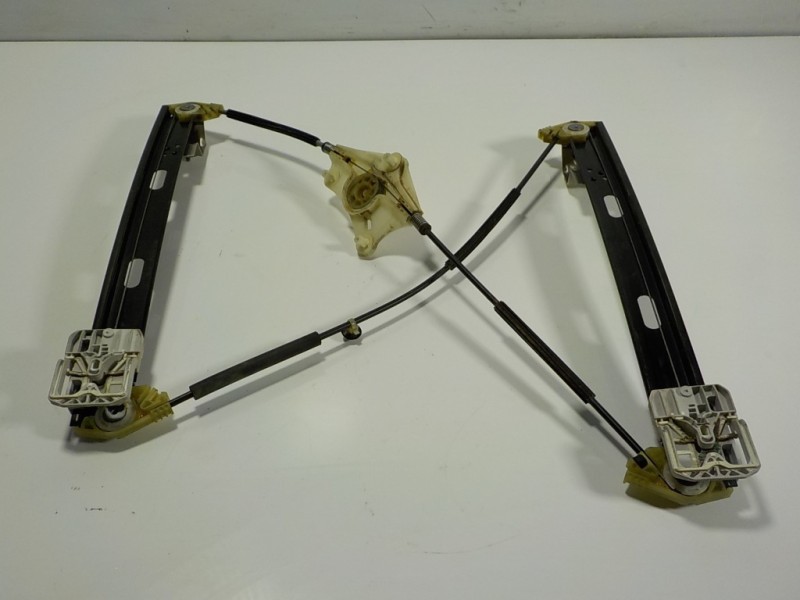 Recambio de elevalunas delantero derecho para seat leon (5f1) 1.6 tdi referencia OEM IAM 5F4837462D  