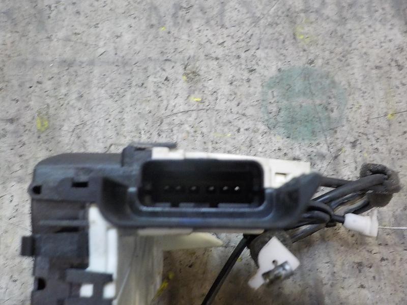 Recambio de cerradura puerta delantera izquierda para citroën berlingo cuadro 1.6 16v hdi referencia OEM IAM 9135EG  